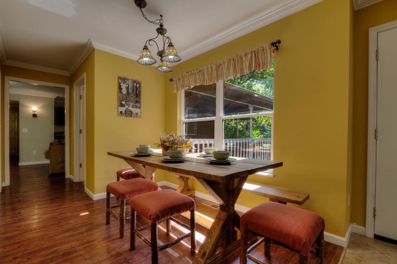 סביירוויל 5Bedrooms*4King Beds*Outstanding Location*Hottub* מראה חיצוני תמונה