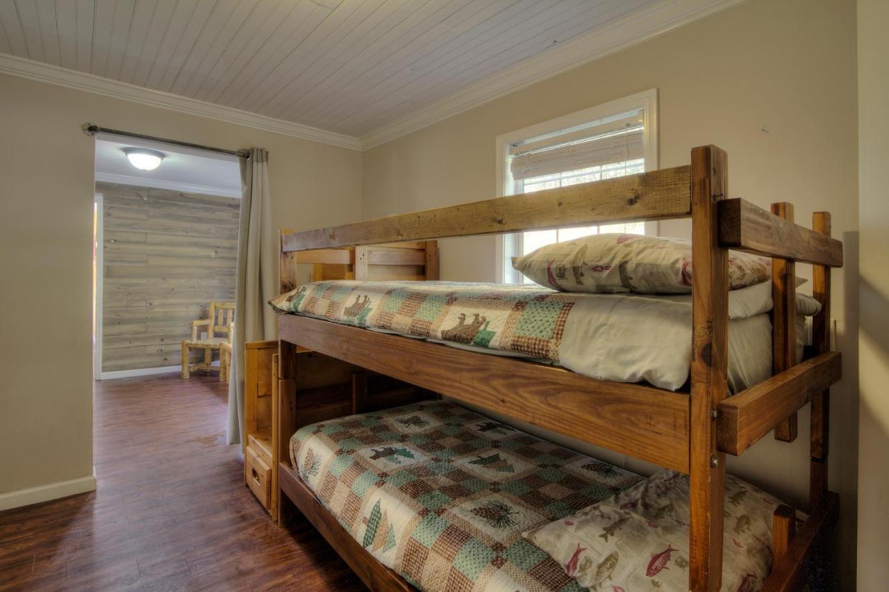 סביירוויל 5Bedrooms*4King Beds*Outstanding Location*Hottub* מראה חיצוני תמונה
